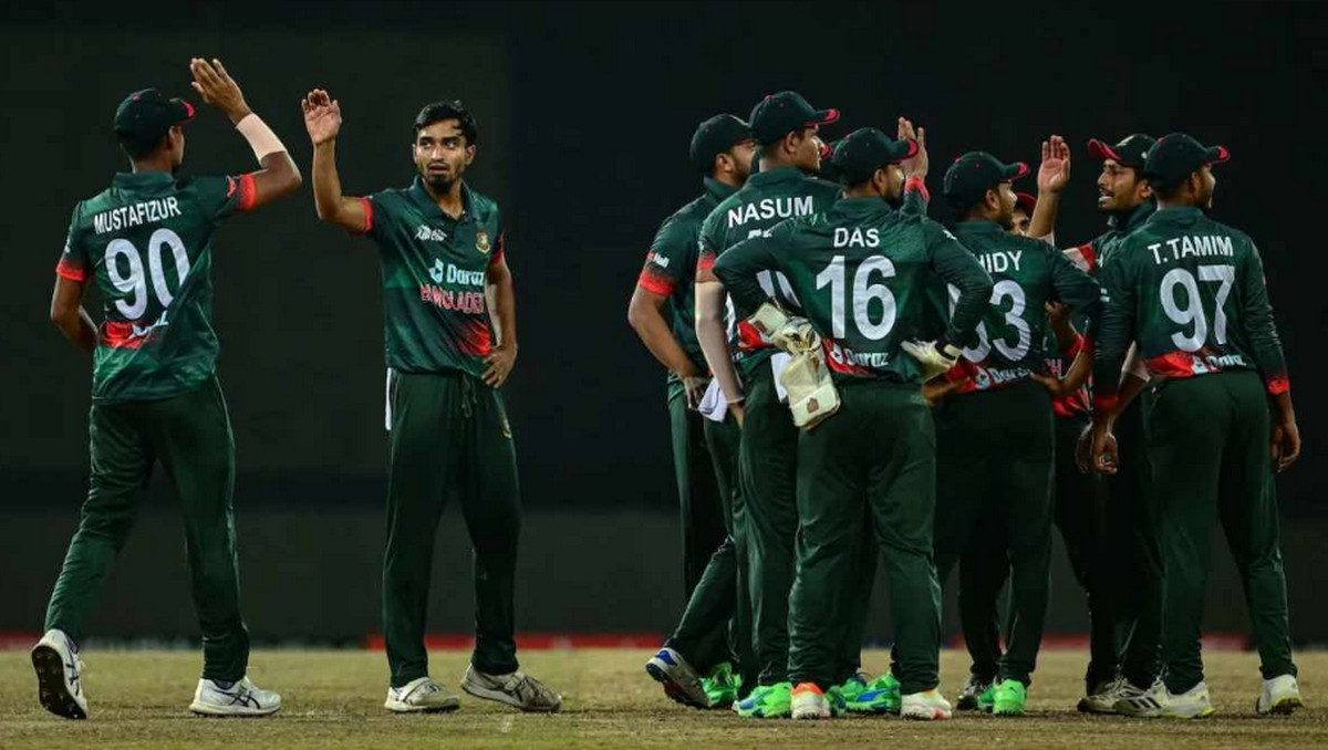 শেষ ওয়ানডের আগে বড় দুশ্চিন্তা! খেলবেন তো এই টাইগার ক্রিকেটার