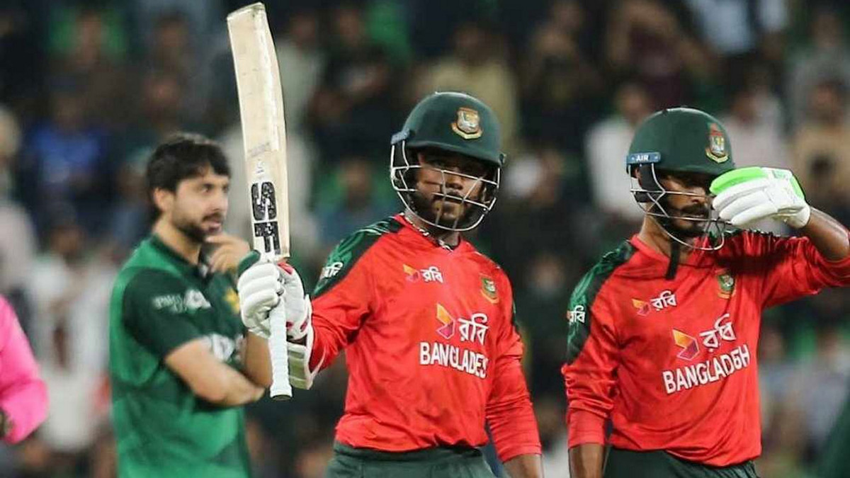 চমক দেখালো বাংলাদেশ : শীর্ষে এখন টাইগাররা