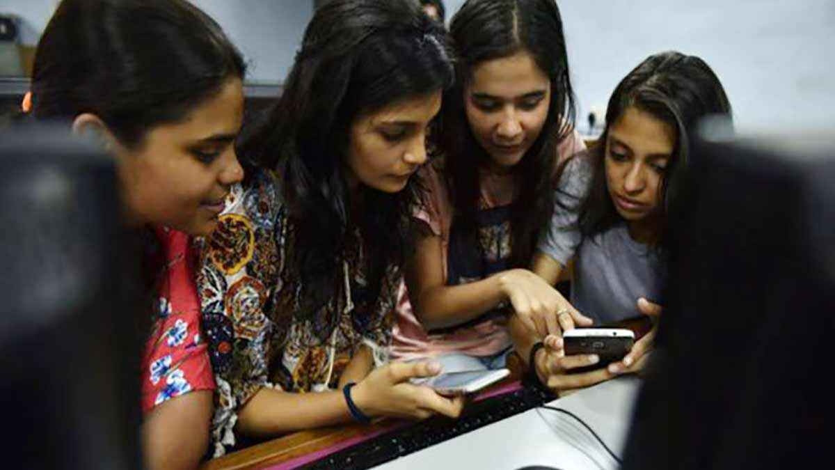 একাদশ শ্রেণিতে ভর্তি ফি নির্ধারণ: সর্বোচ্চ ৮,৫০০ টাকা, ও সর্বনিম্ন মাত্র ১,৫০০