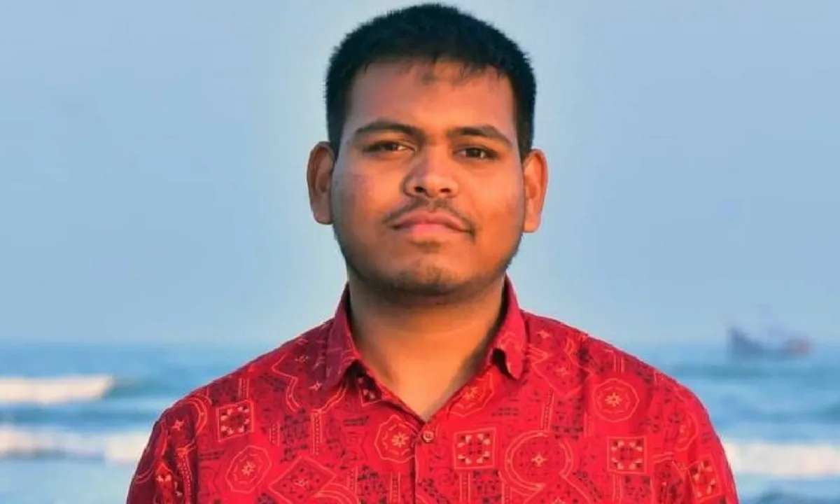 ডাকসু জিএস প্রার্থী মাহিনের এনসিপি থেকে বহিষ্কার, ফেসবুকে দিলেন বিস্ফোরক মন্তব্য