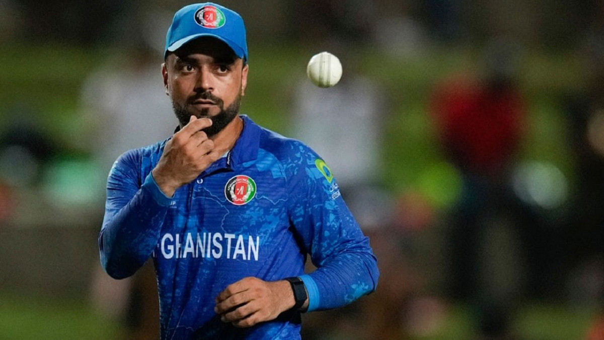 চরম দু:সংবাদ : নিজের সবচেয়ে কাছের মানুষকে হারালেন রশিদ খান