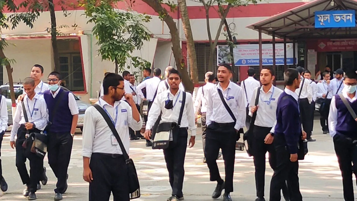 একাদশে ভর্তি ২০২৫: ফি, সময়সীমা ও কলেজ পরিবর্তনের চূড়ান্ত নির্দেশিকা প্রকাশ