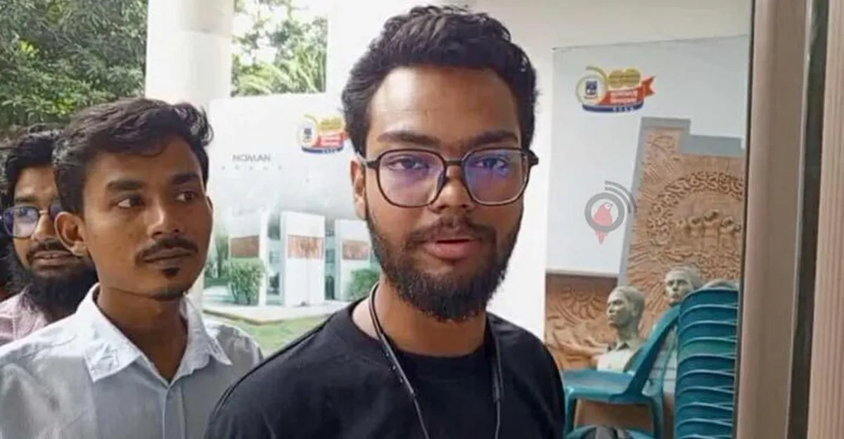 সারারাত ঘুমাইনি, ভোট দিয়ে বের হয়ে যা বললেন শিক্ষার্থী