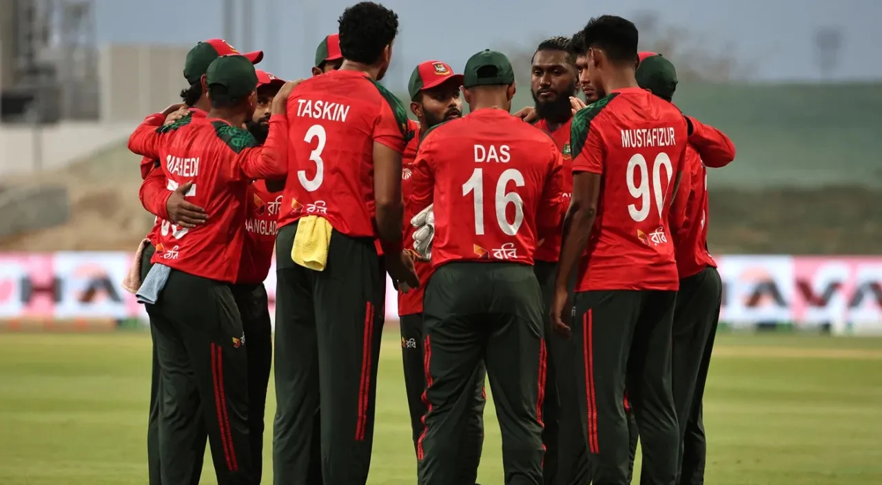 এশিয়া কাপ লাইভ: বাংলাদেশকে বিশাল রানের টার্গেট দিলো হংকং