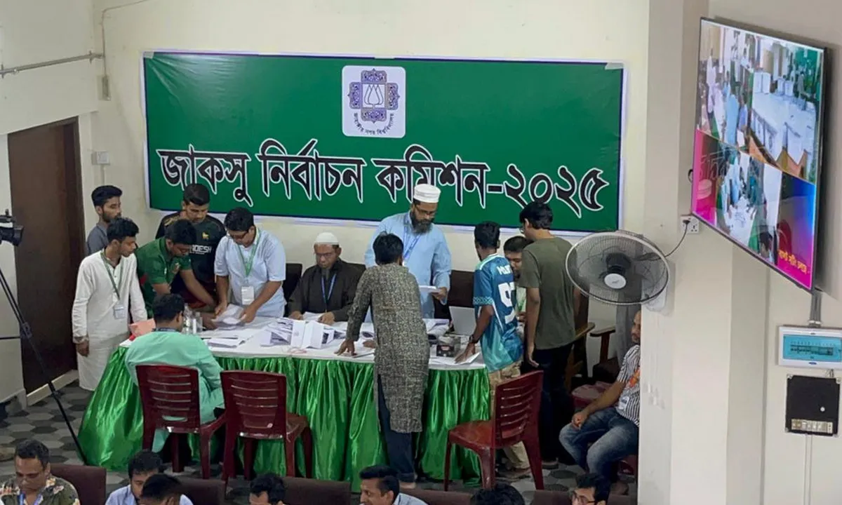 জাকসু নির্বাচন : এখনও যতগুলো কেন্দ্রের ভোট গননা বাকি আছে