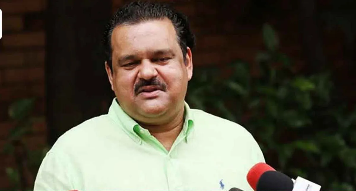 নতুন ঘোষণা দিয়ে আলোচনার ঝড় তুললেন আকরাম খান