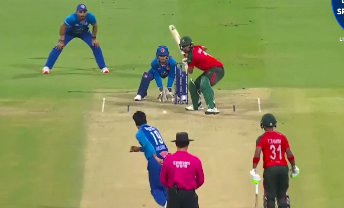 আফগানিস্থানকে বিশাল রানের টার্গেট দিলো বাংলাদেশ