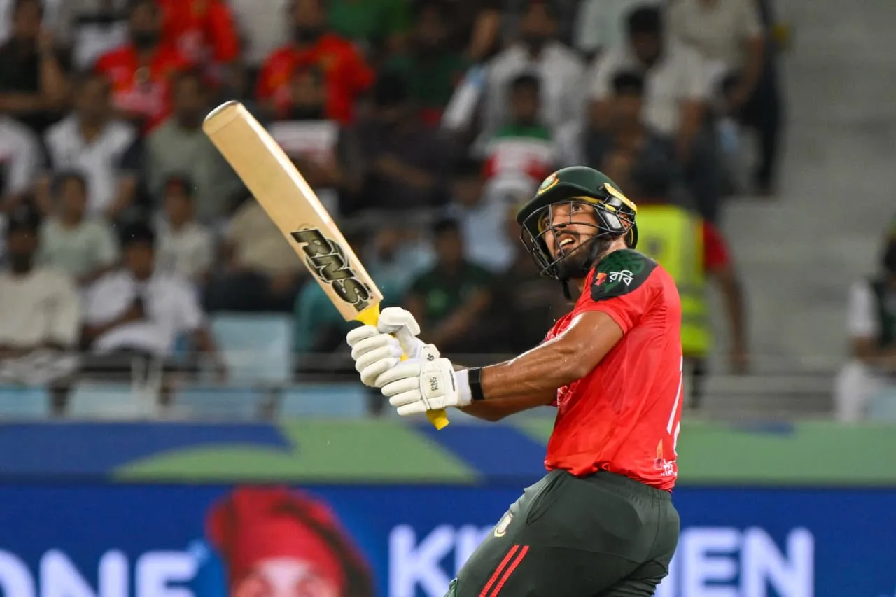 হুট করে দলে, এখন এশিয়া কাপে সেরা বাংলাদেশের নতুন ভরসার নাম বললেন বরুণ অ্যারন