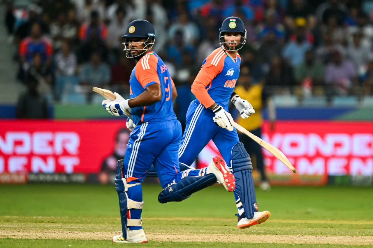 ভারত বনাম শ্রীলঙ্কা: ঝড়ো ব্যাটিংয়ে বিশাল রানের টার্গেট দিলো ভারত