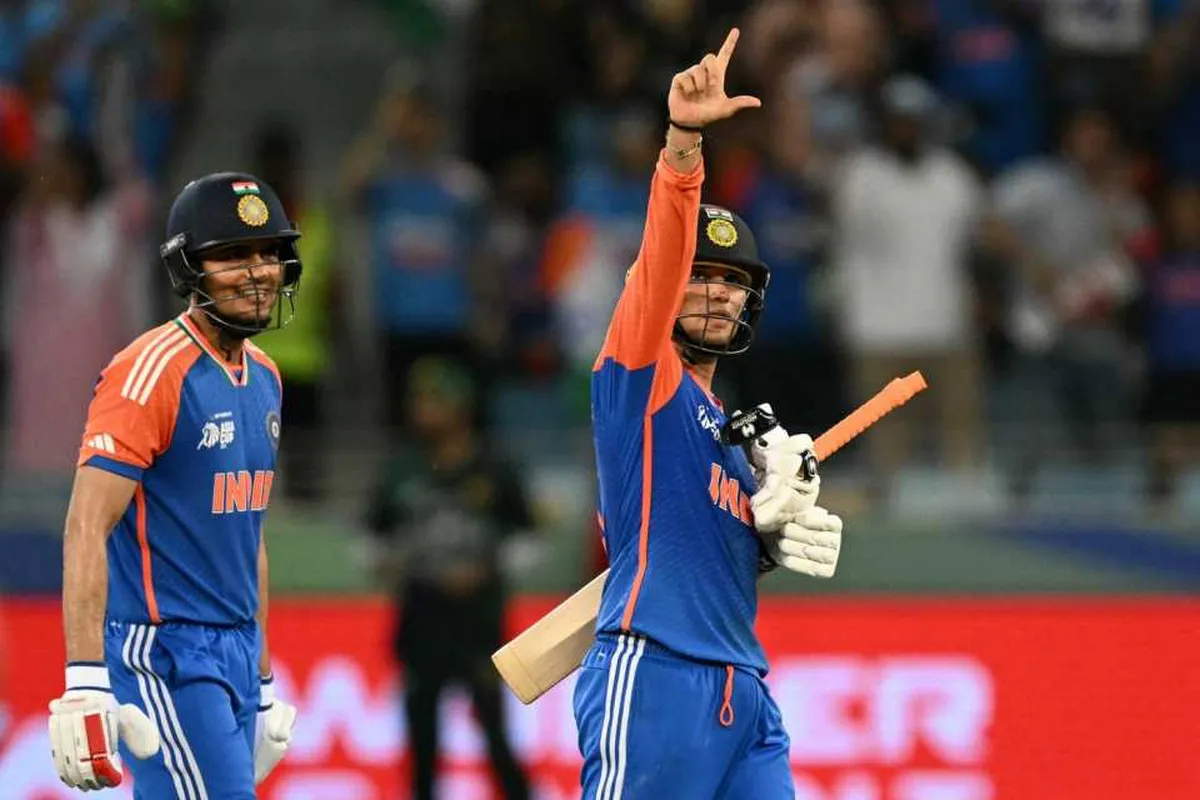 এশিয়া কাপের সেরা ব্যাটার হয়ে যা বললেন অভিষেক শর্মা
