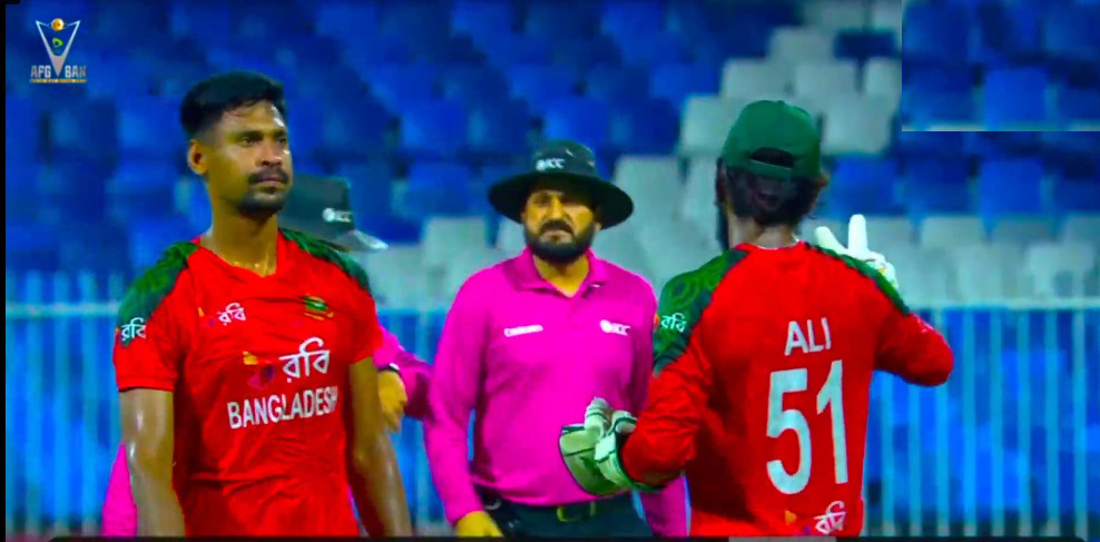 বাংলাদেশকে বিশাল রানের টার্গেট দিলো আফগানিস্তান