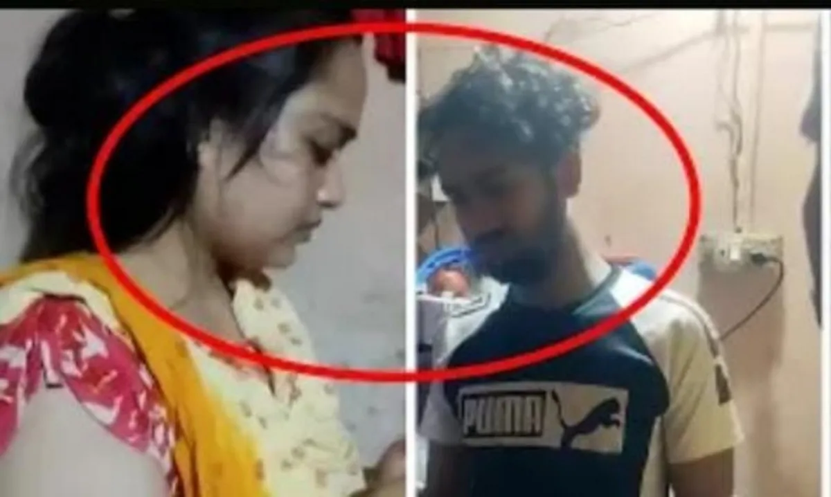 স্ত্রীকে চমক দিতে দ্রুত ডিউটি শেষ করে,বাসায় গিয়ে দেখেন স্ত্রী পরকীয়ায় ব্যস্ত