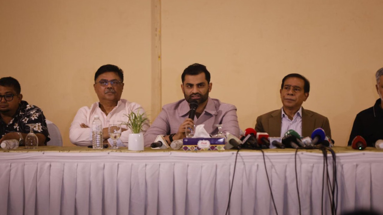 বাংলাদেশ ক্রিকেটে চরম সংকট: ৪৮ ক্লাবের বিদ্রোহ, সভাপতি বুলবুলকে অবৈধ ঘোষণা