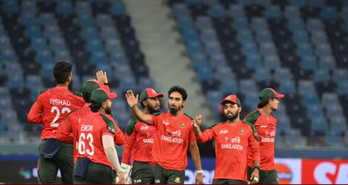 আফগানিস্তানের বিপক্ষে দারুণ শুরু করেও চাপে বাংলাদেশ,খেলাটি দেখুন এখানে LIVE