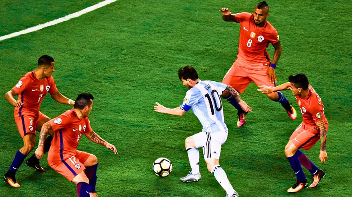 “বিশ্ব রেকর্ড গড়লেন লিওনেল মেসি! আন্তর্জাতিক ফুটবলে ইতিহাসে আর কারও নেই এই রেকর্ড”