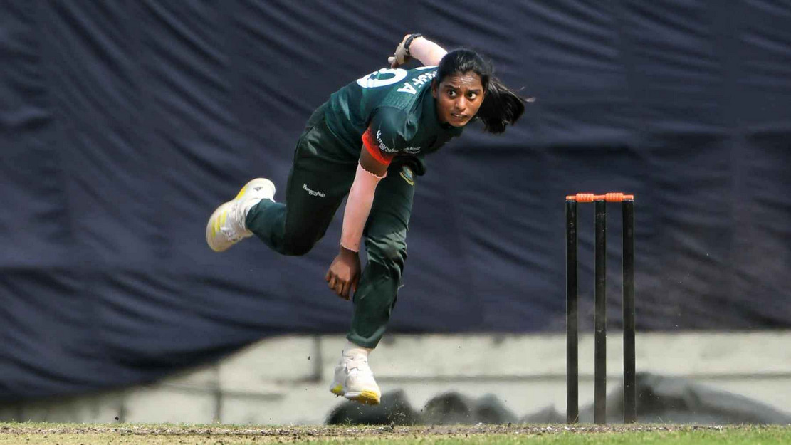 নারী ক্রিকেটার মারুফার এইচএসসি পরীক্ষার ফলাফল দেখে চমকে গেলো সবাই