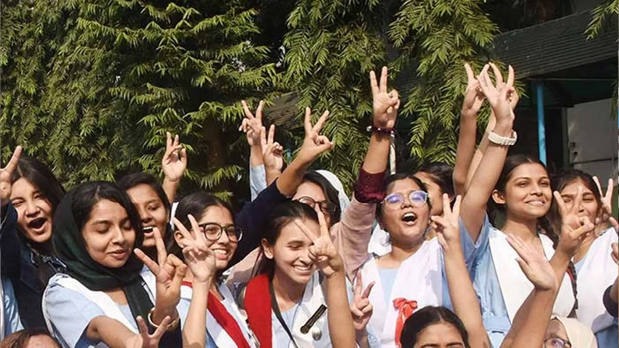 একটু পরেই HSC ২০২৫ ফলাফল প্রকাশ : কারিগরি সহ সকল বোর্ডের পক্ষার্থীরা রেজাল্ট দেখুন এখানে