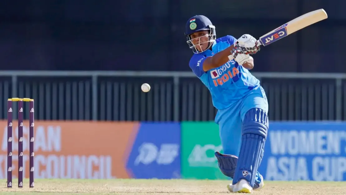 টি-টোয়েন্টিতে দ্রুততম সেঞ্চুরির বিশ্বরেকর্ড
