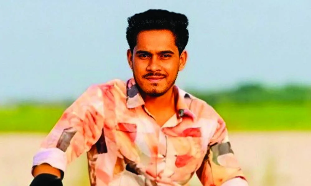 ‘মৃত্যুর জন্য কেউ দায়ী নয়’—চিরকুটে আরওযা লিখে রেখে যুবকের আত্মহ`ত্যা