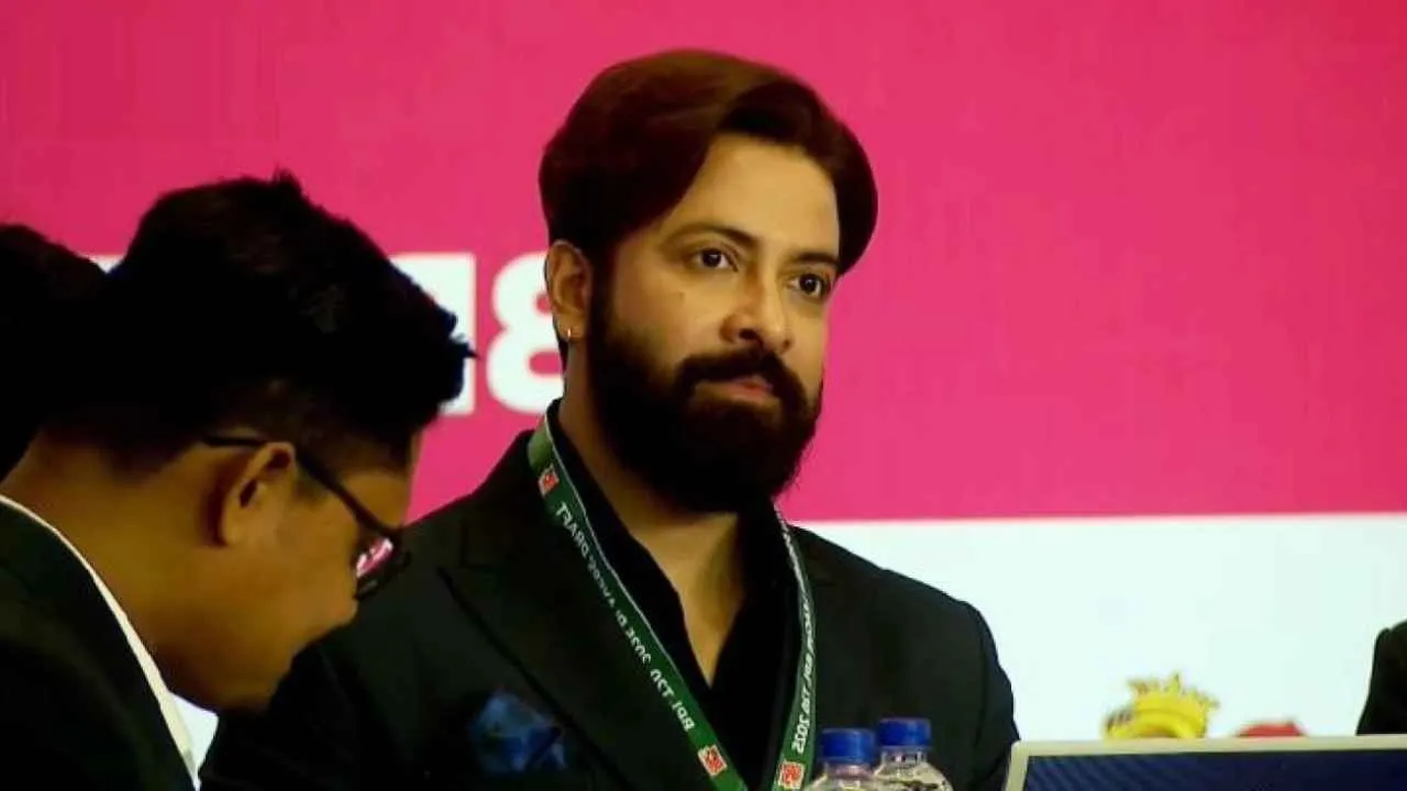 বিপিএলে টানা ৫ বছরের জন্য যে দল কিনলেন শাকিব খান