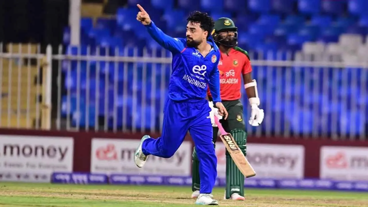 বাংলাদেশকে নাচিয়ে বিশ্ব রেকর্ড গড়লেন রশিদ খান