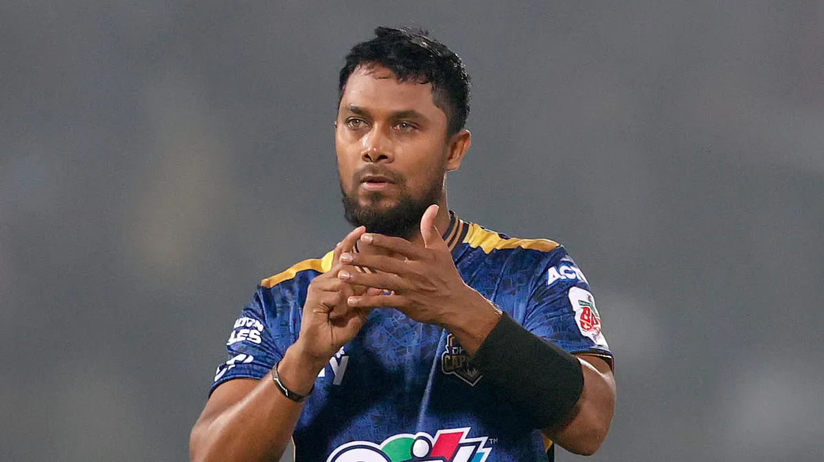 হঠাৎ বড় চমক দিয়ে জাতীয় দলে ফেরার বার্তা দিলেন সাব্বির রহমান