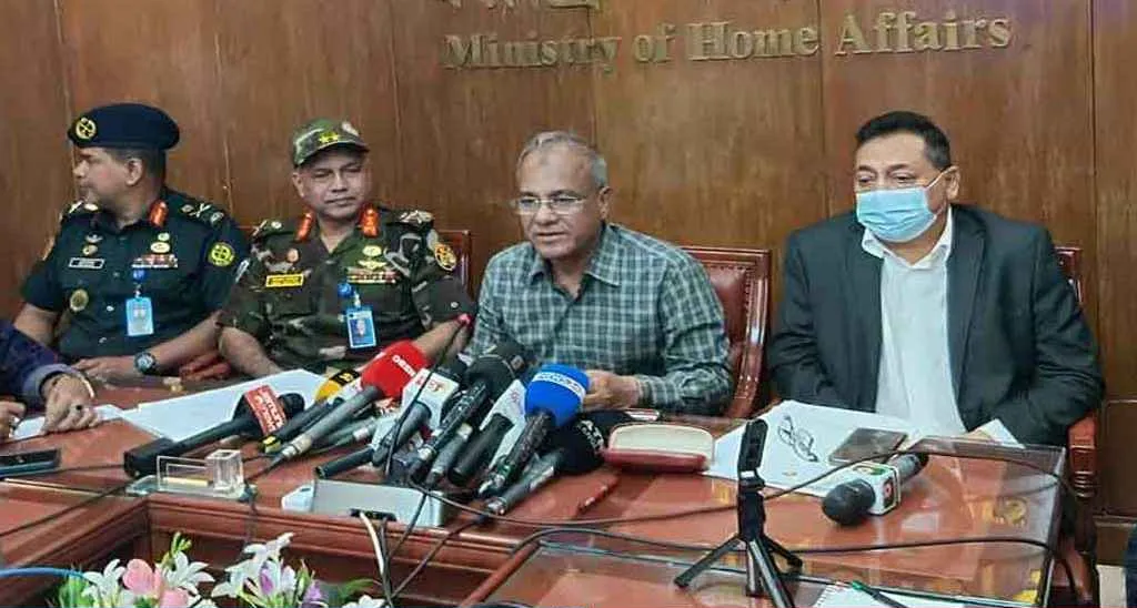 ১৩ নভেম্বর ঘিরে যে ঘোষণা দিলো : স্বরাষ্ট্র উপদেষ্টা