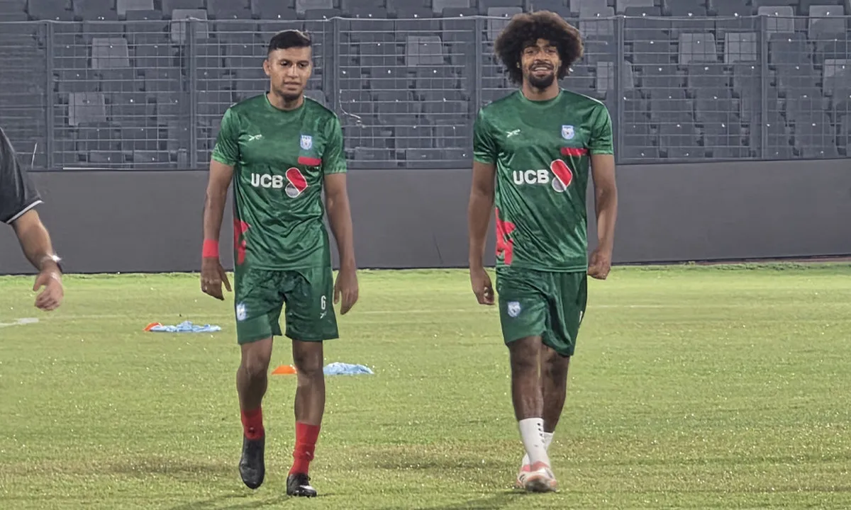 আজকের ম্যাচ: একাদশে হামজা, বেঞ্চে শমিত, কাকে দিচ্ছেন সুযোগ কোচ