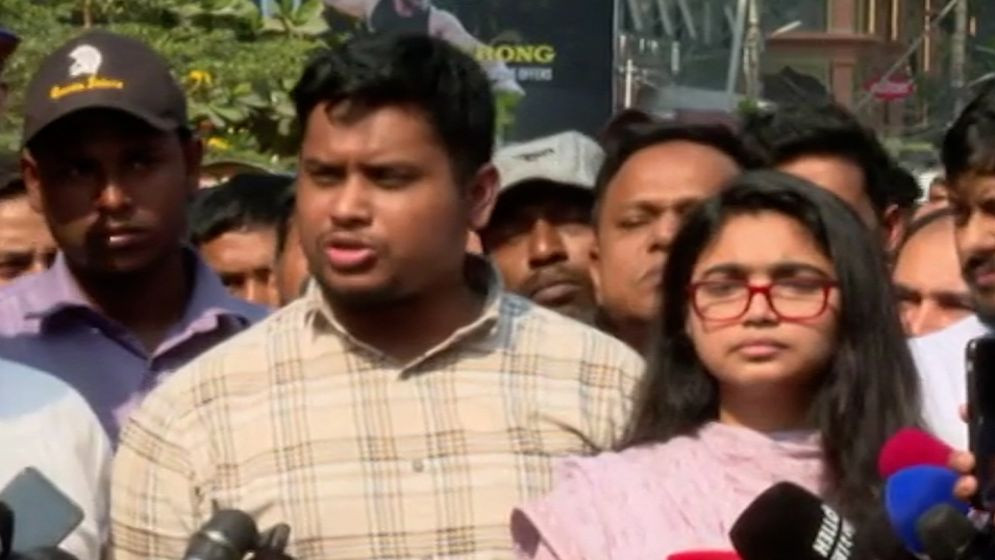 শেখ হাসিনার ফাঁসি দেখা পর্যন্ত আল্লাহ যেন খালেদা জিয়াকে বাঁচিয়ে রাখেন: হাসনাত