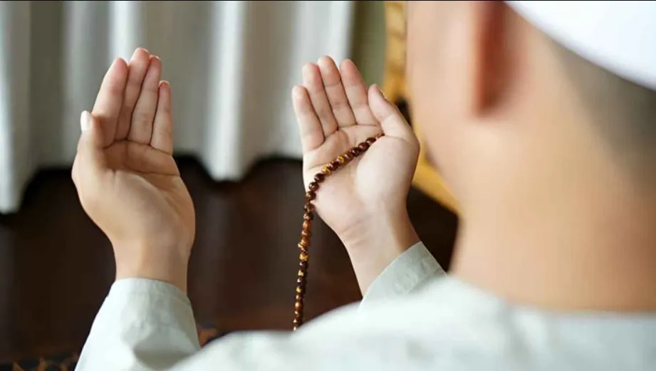 জুমার দিনের ফজিলত ও দোয়া কবুলের গোপন রহস্য