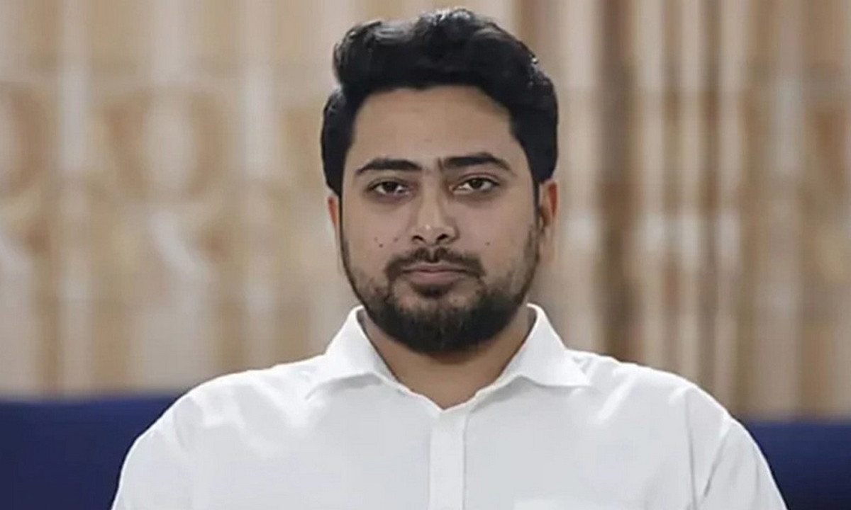 নাহিদ ইসলামকে শোকজ