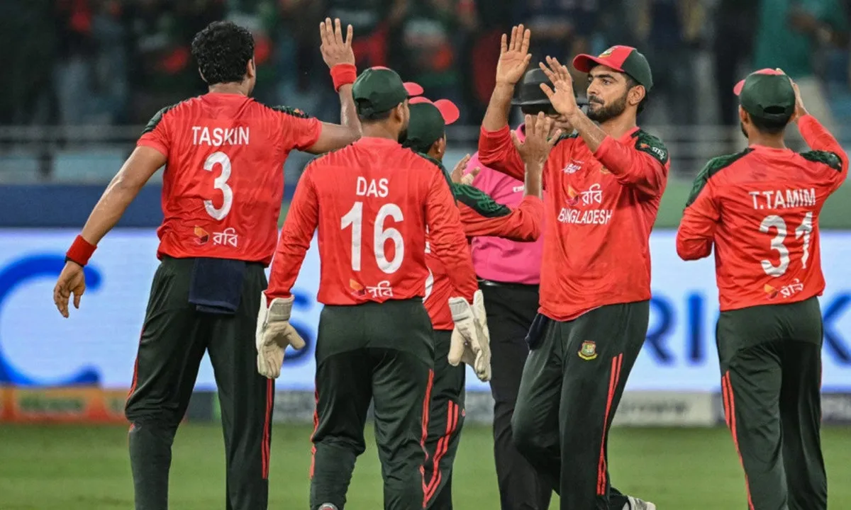 বাংলাদেশ না স্কটল্যান্ড, যাকে বেছে নিলো আইসিসি
