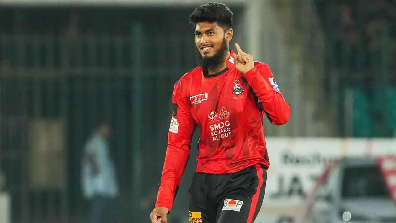 অনেক বড় দ:সংবাদ পেলেন রিশাদ হোসেন