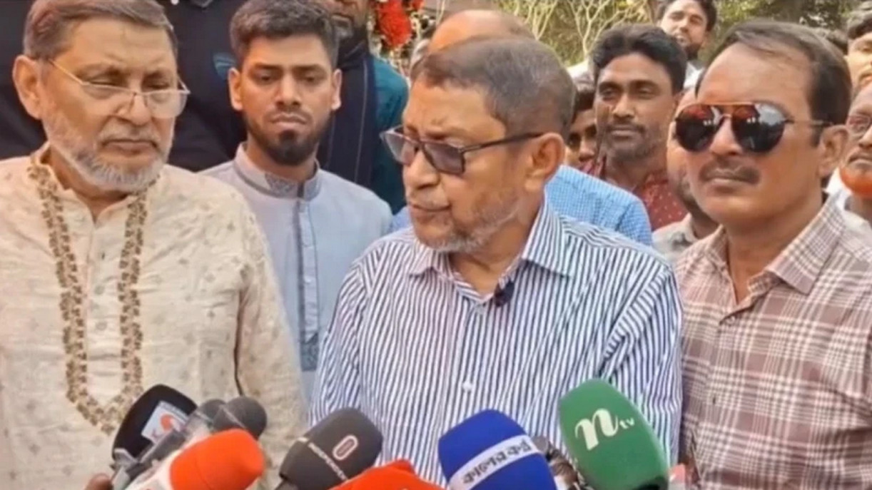 মানুষকে ডাক্তারের পেছনে ঘুরতে হবে না, ডাক্তার মানুষের পেছনে ঘুরবে : স্বাস্থ্যমন্ত্রী