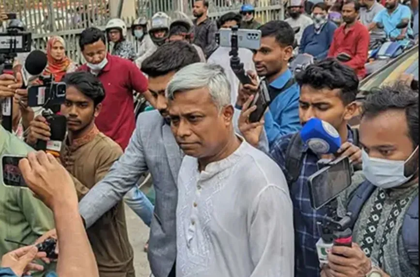 জ্বালানি তেল নিয়ে আতঙ্ক নয়, দেশে পর্যাপ্ত মজুত আছে: প্রতিমন্ত্রী