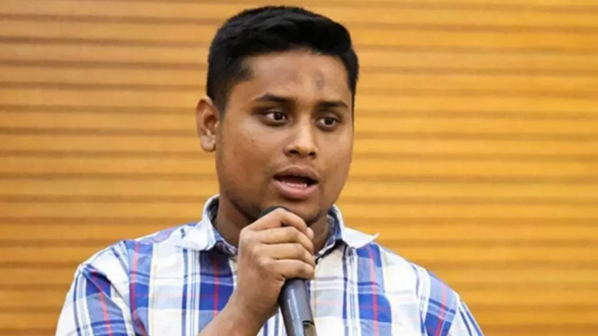আপত্তিকর মন্তব্যের ঘটনায় নিঃশর্ত ক্ষমা চাইলেন হাসনাত আব্দুল্লাহ