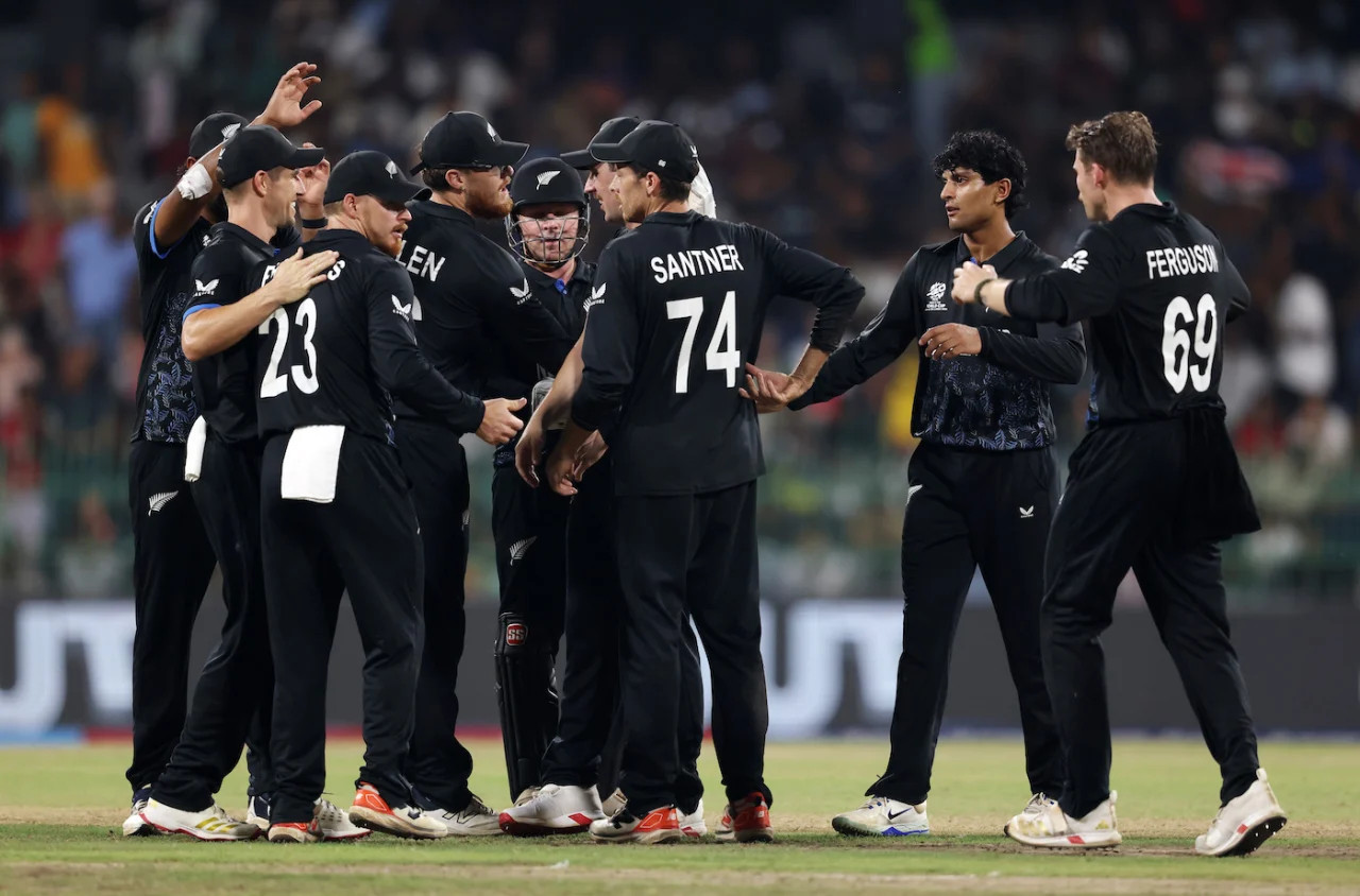 বিশ্বকাপ ফাইনালে টস জিতে বোলিংয়ে নিউজিল্যান্ড, দেখেনিন ২ দলের একাদশ