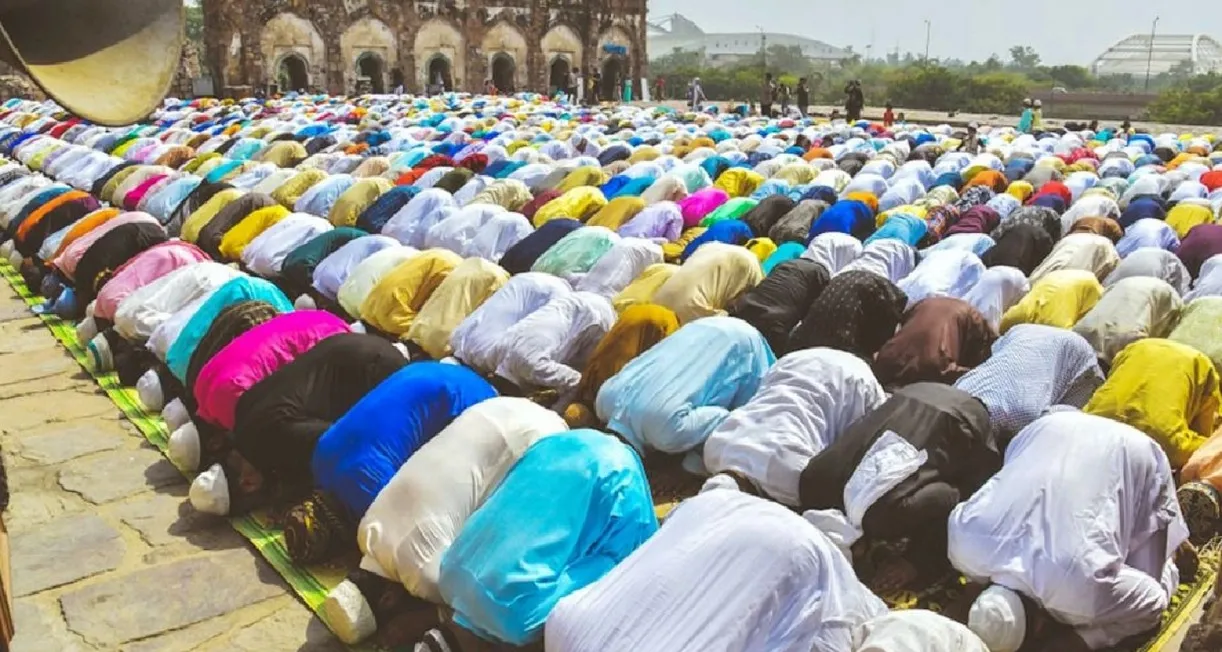 ঈদুল ফিতরের নামাজ পড়ার সঠিক নিয়ম ও নিয়ত