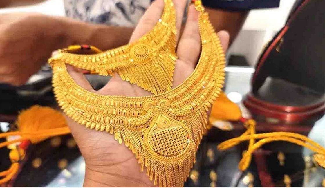 আজ থেকে নতুন দামে স্বর্ণ বিক্রি শুরু