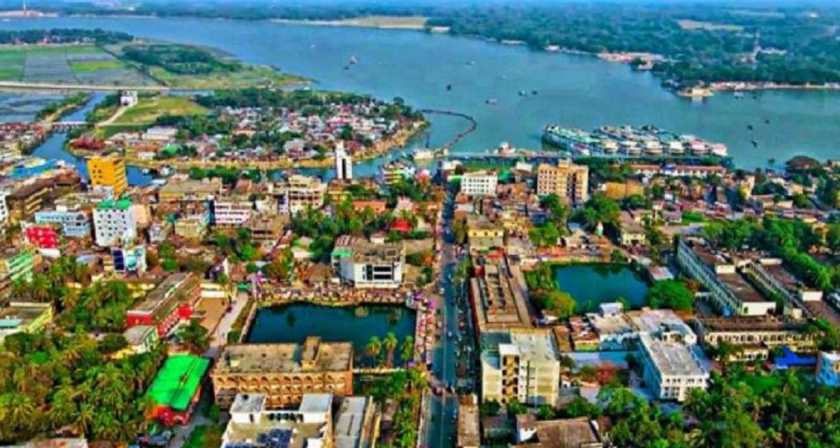 ধীরে ধীরে দেবে যাচ্ছে বরিশাল: ডুবে যাওয়ার আশঙ্কা