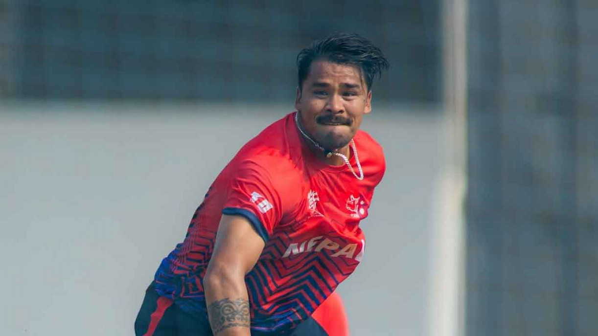 “আম্পায়ারকে মারলে কী শাস্তি?” এক মন্তব্যেই নিষিদ্ধ অলরাউন্ডার