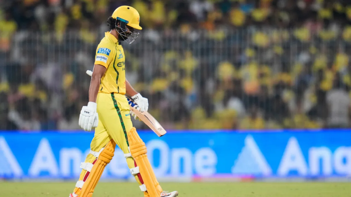 রুতুরাজ গায়কোয়াডের ব্যাটিং ও ইরফান পাঠানকে নিয়ে উত্তাল ক্রিকেটবিশ্ব