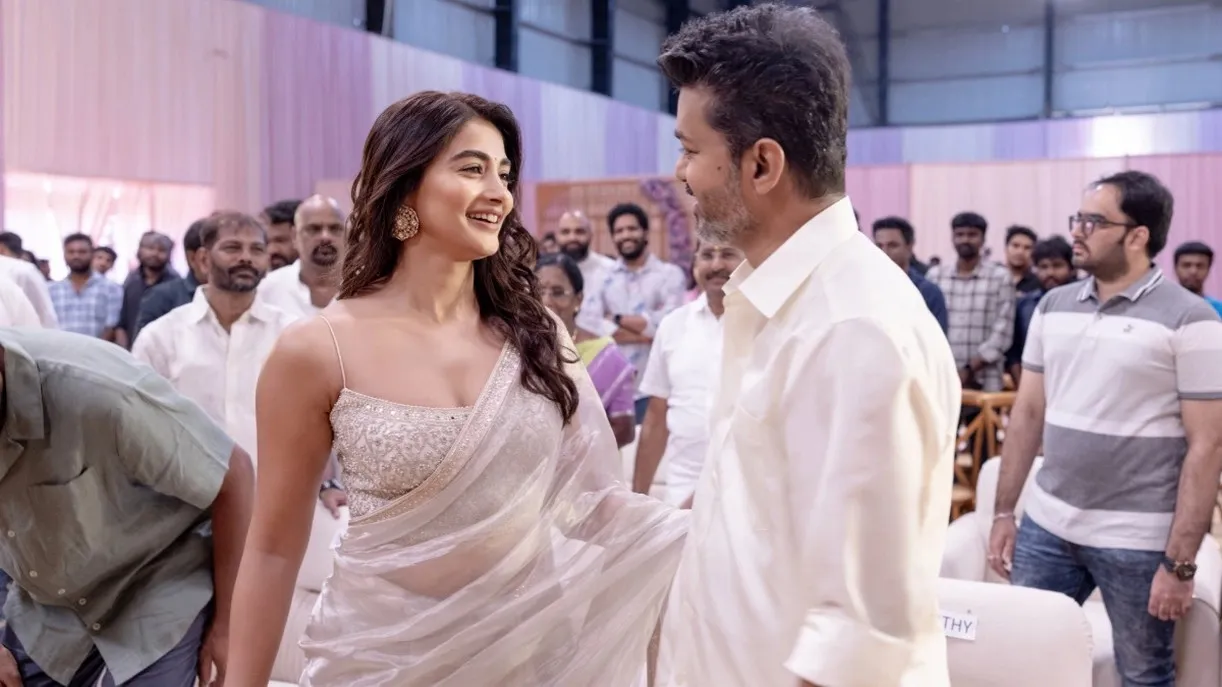 বড় বিপর্যয়! Vijay-এর সিনেমা ফাঁস—ডিস্ট্রিবিউটররা হাত গুটিয়ে নিল, ডুবে যাচ্ছে কোটি টাকা