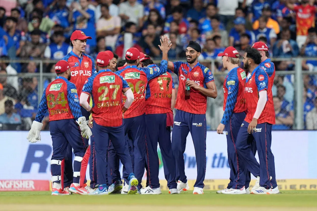 এইমাত্র শেষ হলো পাঞ্জাব ও মুম্বাইয়ের হাইভোল্টেজ ম্যাচ,জেনেনিন ফলাফল