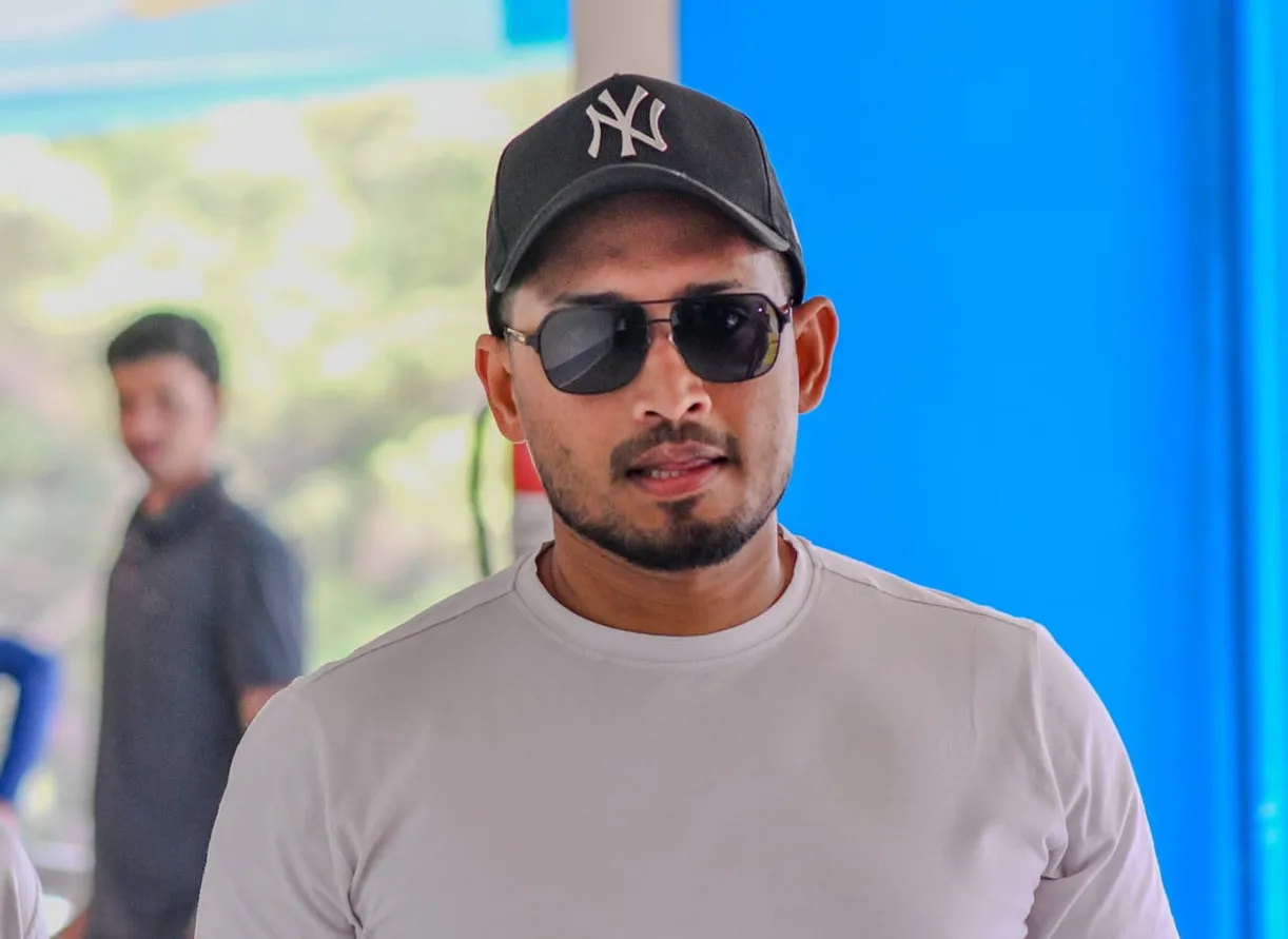 ‘সম্মান ফিরে পেয়ে’ ফিরছেন এনামুল হক বিজয়