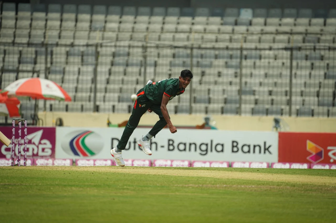 বাংলাদেশের দাপুটে জয়: নাহিদ রানার ৫ উইকেটে নিউজিল্যান্ডকে হারিয়ে সিরিজে সমতা