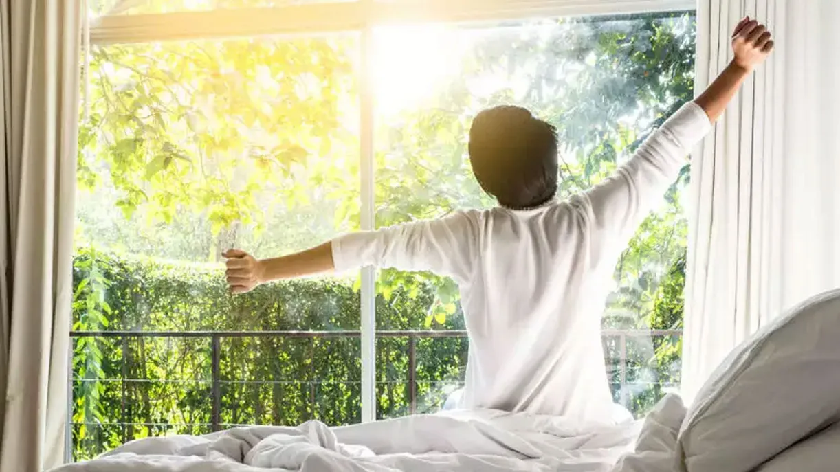 সকালে তাড়াতাড়ি ঘুম থেকে ওঠার উপকারিতা ও স্বাস্থ্যকর অভ্যাস গড়ার সহজ উপায়