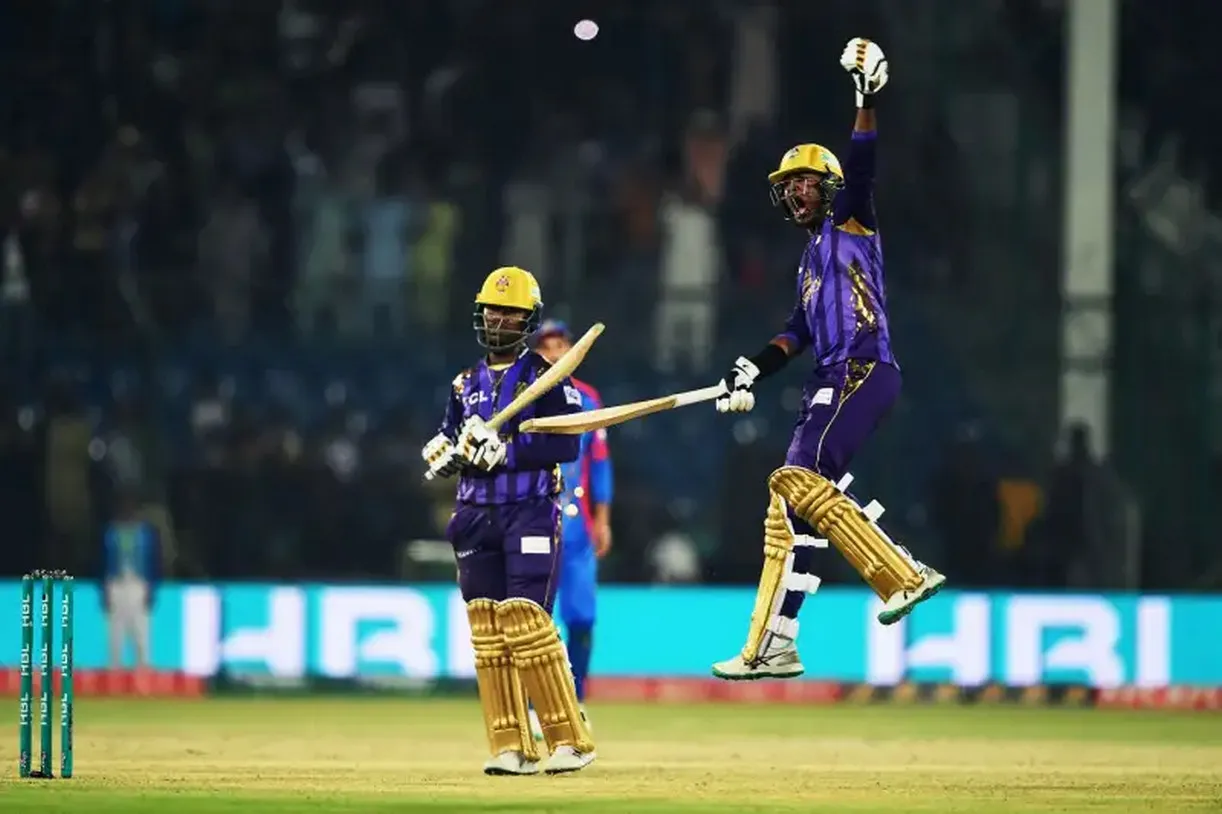 PSL ২০২৬ : Karachi Kings-এর দাপট, David Warner-হেনড্রিক্স জুটিতে জয়ের পথে দল