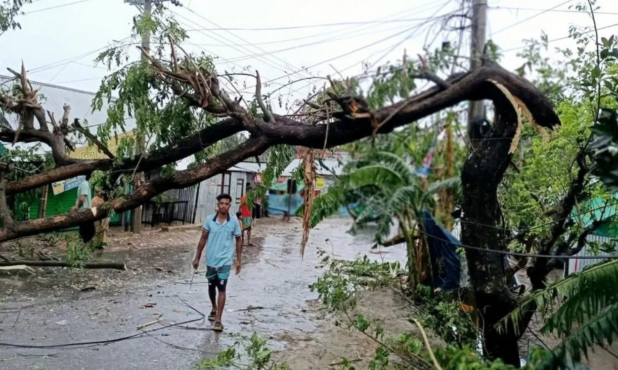 কালবৈশাখীর সতর্কবার্তা, ঝড়-বৃষ্টিতে বিপদের আশঙ্কা