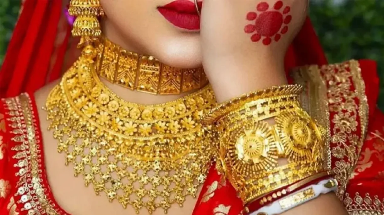 আজ দেশের বাজারে সোনার দাম